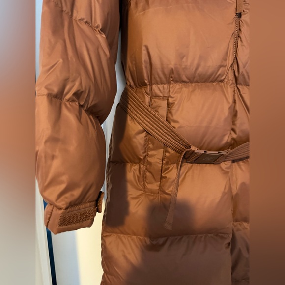 The North Face Women's Dark Oak Belted Puffer Jacket - Picture 4 of 16